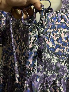 Chic Floral Print V-Neck Tie Top