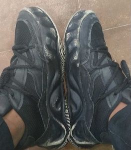 celebrity brandless🖤 black shoes