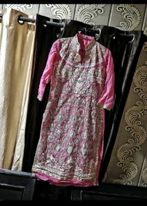 Pink Embroidered suit se