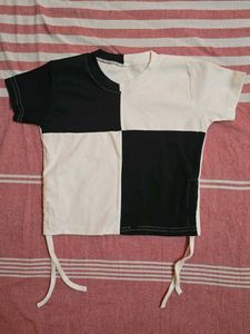 Chic Two-Tone Color Block T-Shirt