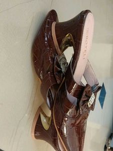Chic Brown Croc Bow Mule Heels