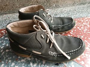Original Woodland Mid-Top Leather Shoes | Good Con