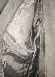Stylish Grey Suit - Perfect for Any Occasion