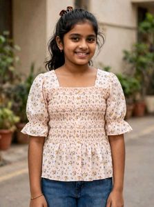 Cute Floral Print Smocked Top