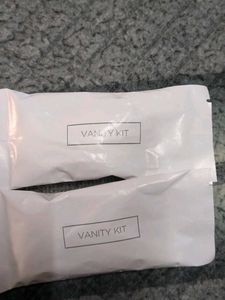 Toiletries Set