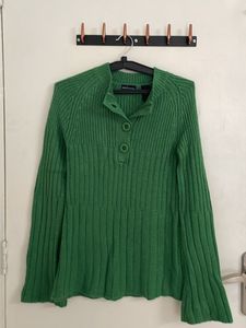 Green Wollen Sweater