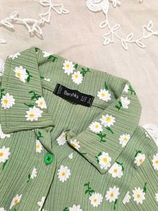 Aesthetic Sage Green Daisy Button up top