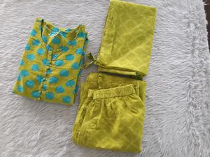 Green Kurta Printed Suit ( Women's )