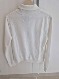 🚨 Price Drop 🚨  White 'Stay True' Sweatshirt