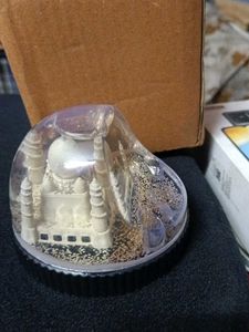Taj Mahal Snow Globe