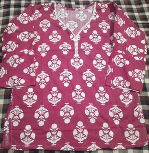 Vibrant Pink Floral Print Kurta
