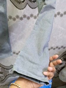 Light Wash Skinny Jeans