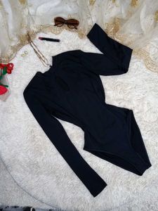 🖤Chic Cutout Long Sleeve Bodysuit🖤