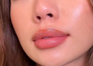 NYX Professional Makeup Lip IV Hydrating Gloss Ser