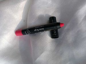 Plum Twist&amp;Go Matte Lipstick Shade(132 Perky Pink)