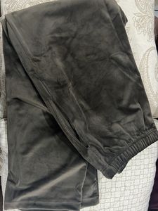 Supersoft Velvet Night suit in Green