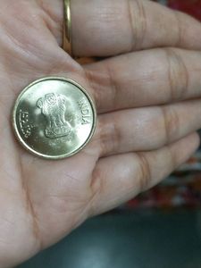 RARE 5 Rs  Indian Coin