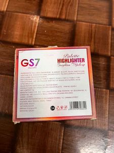 GS7 3D Highlighter Palette