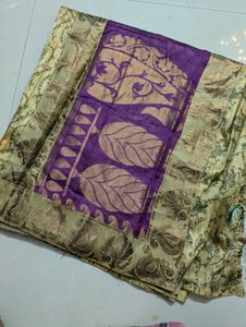 Cream And Magenta Saree