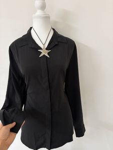 H&amp;M  Black Button-Up Shirt✨