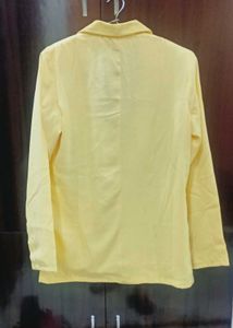 Chic Yellow Blazer