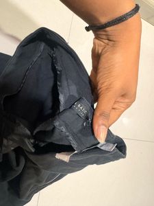 Black zippered casual pants