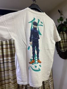 🤍 Pull&amp;Bear Jujutsu Kaisen Graphic T-Shirt