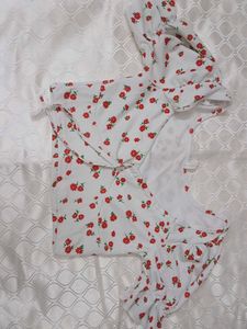Chic White Floral Print Top