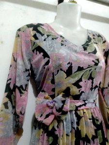 Floral Print V-Neck Midi Dress
