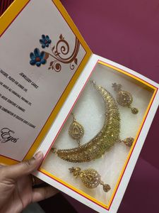 Antique Gold Kundan Necklace Set