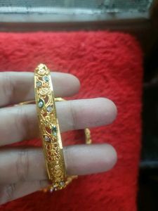 Exquisite Gold-Tone earings+bangles
