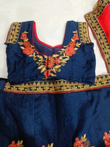🇳🇿💫🎀Embroidered Blue &amp; Red Lehenga Choli Set