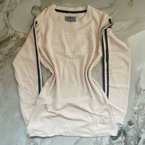 Cream "Simple" Graphic Sweatshirt