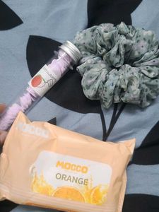 Cute Scrunchie &amp; Hair Clips Set