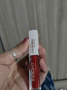 Insight Long Wear Color Rich Lip Gloss