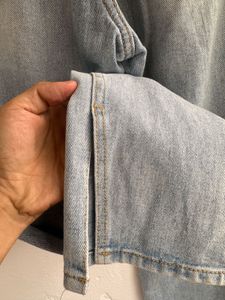 Light Wash Cropped Jeans