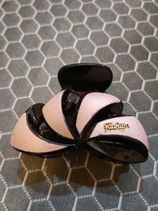 Stylish Hair Claw Clip