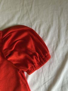 SSS- Red Ribbed Puff Sleeve Top