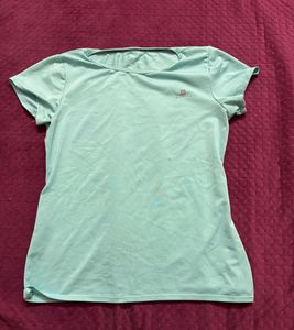 turquoise decathlon body fit sports tshirt