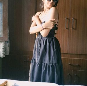 Elegant Black Backless Maxi Dress