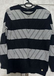 Striped Black &amp; White Pullover
