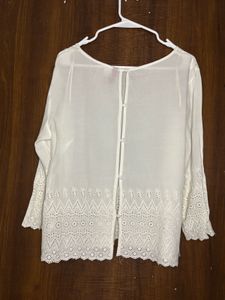 white loose top
