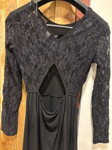 Elegant Black Lace Sleeve Dress