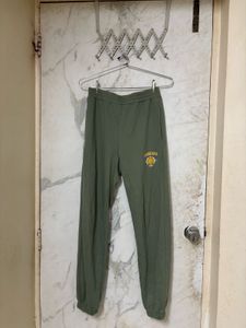 Bonkers corner women’s green mid rise straight fit