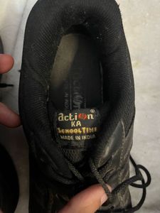 Action school time black shoes