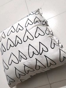 Cute Heart Print Decorative Pillow