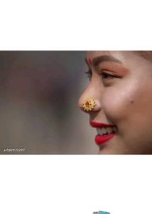 Exquisite Golden Nose Pin