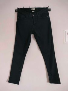 Classic Black Skinny Jeans