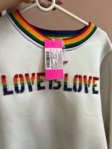 "Love" designer sweatshirt - Manish Arora