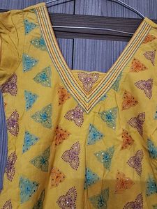 Yellow Embroidered Kurti With Dupatta